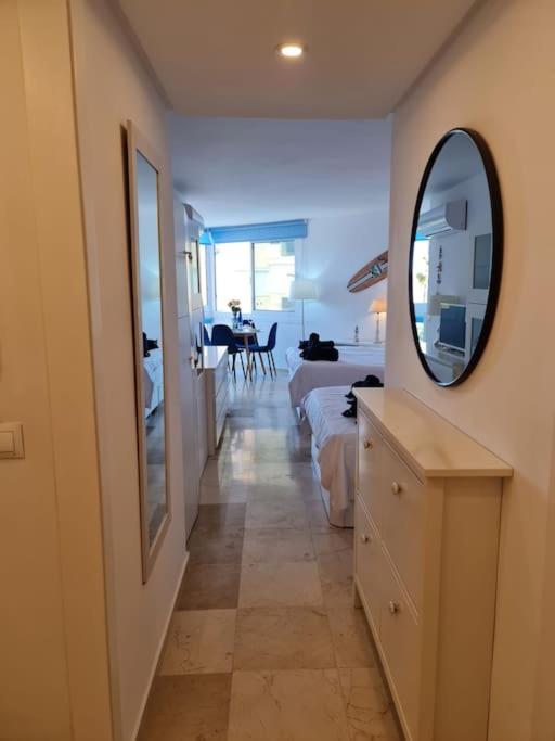 Frontline With Sea Views And Rooftop Pool Marbella