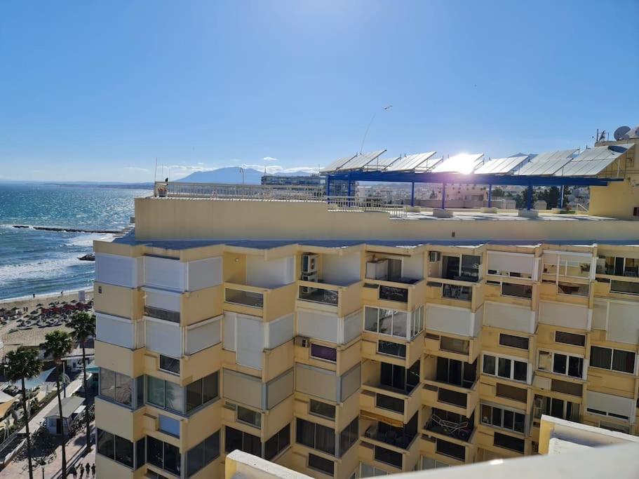 Apartment Frontline With Sea Views And Rooftop Pool