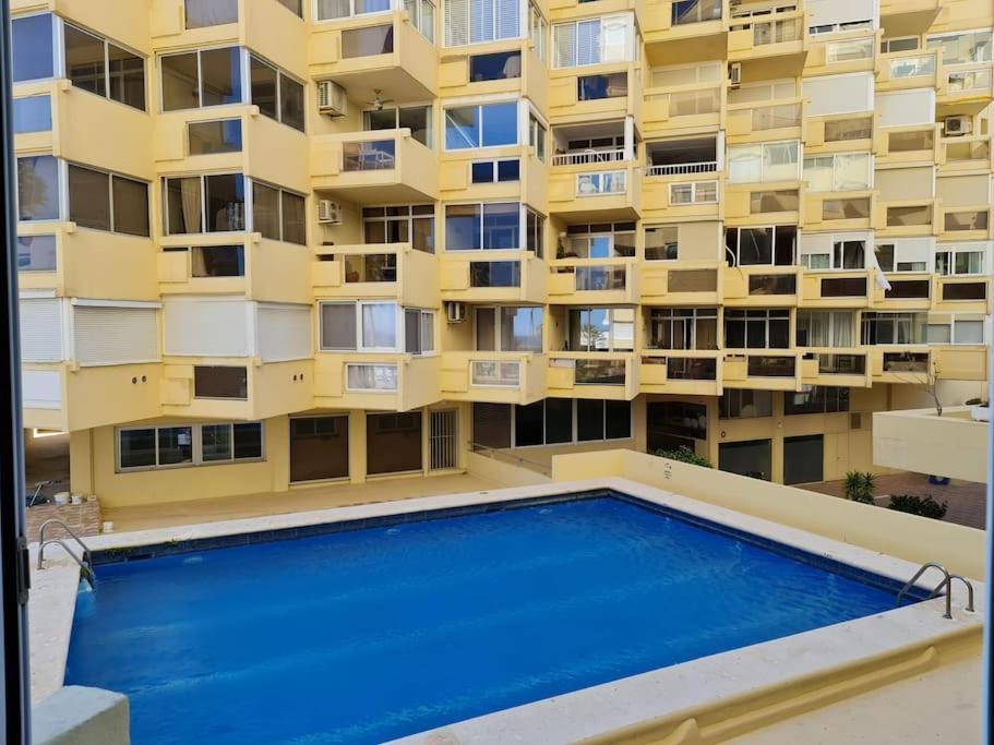 Apartment Frontline With Sea Views And Rooftop Pool Marbella